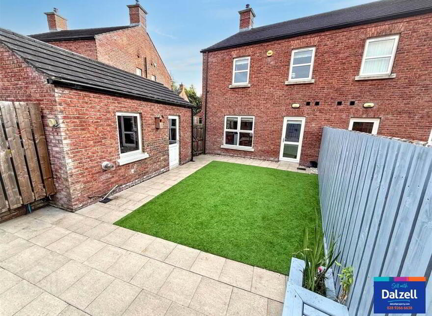 8 Kings Oak Meadow, Lisburn, BT27 5TG