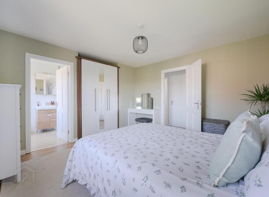 4 Oyster Cove, Donaghadee, BT21 0JS
