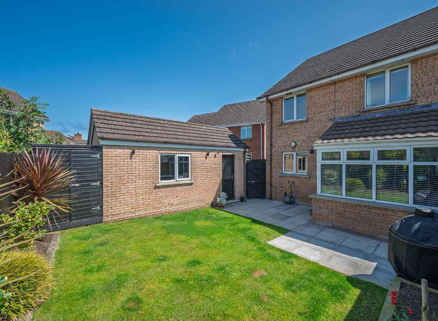 4 Oyster Cove, Donaghadee, BT21 0JS