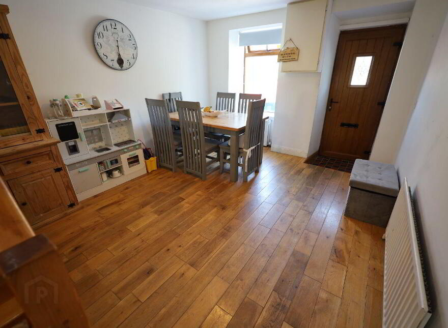 3 Palmer's Terrace, Main Street, Ringaskiddy, P43HX06