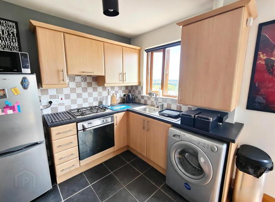 12h Heath Lodge Square, Belfast, BT13 3WG