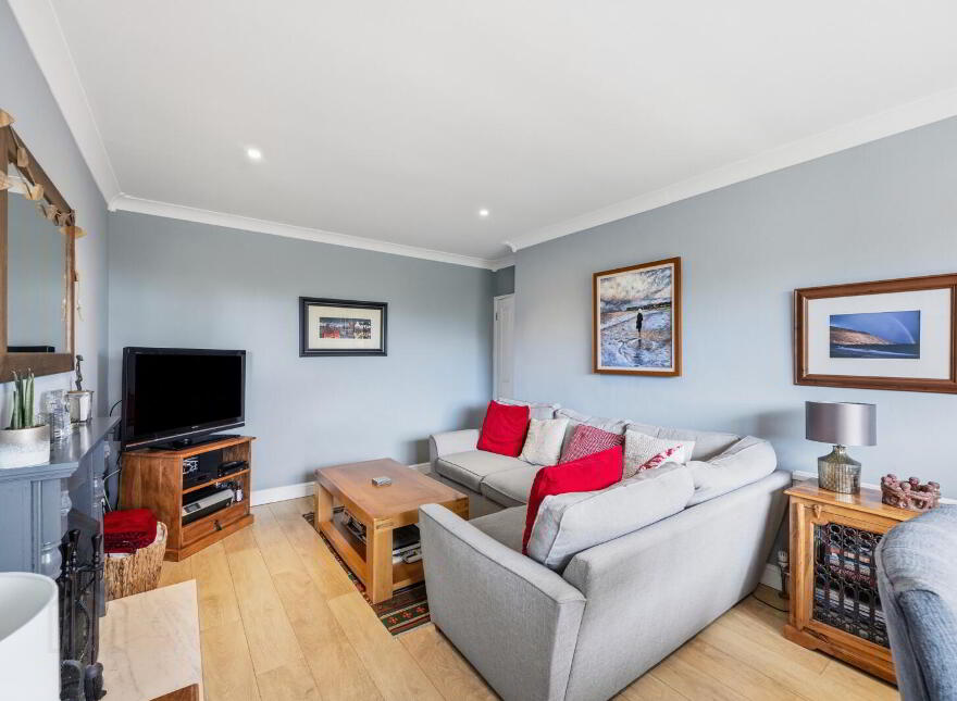 34 Delamont Park, Belfast, BT6 9RJ