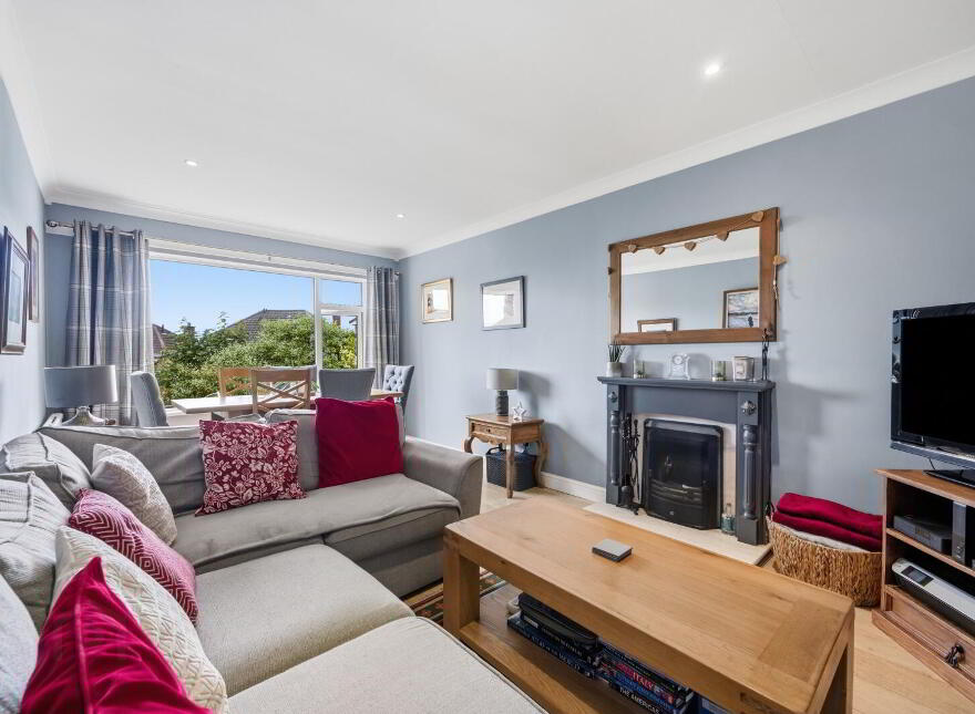 34 Delamont Park, Belfast, BT6 9RJ