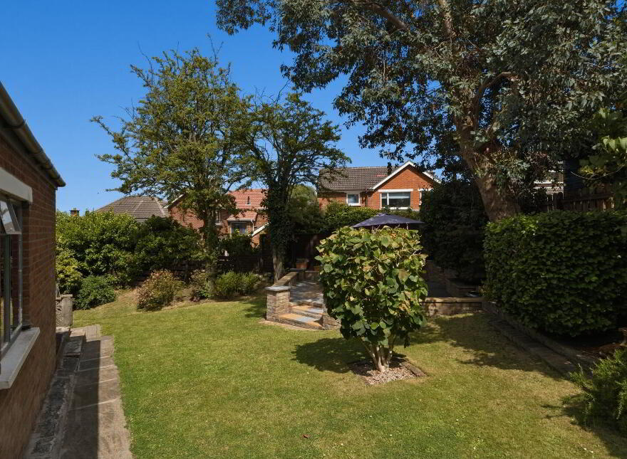 34 Delamont Park, Belfast, BT6 9RJ