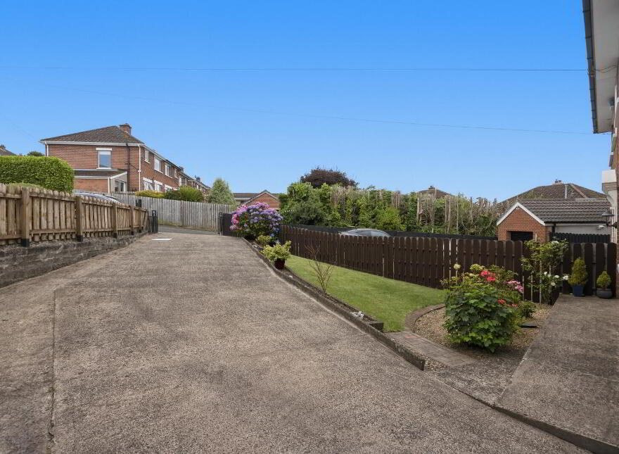34 Delamont Park, Belfast, BT6 9RJ