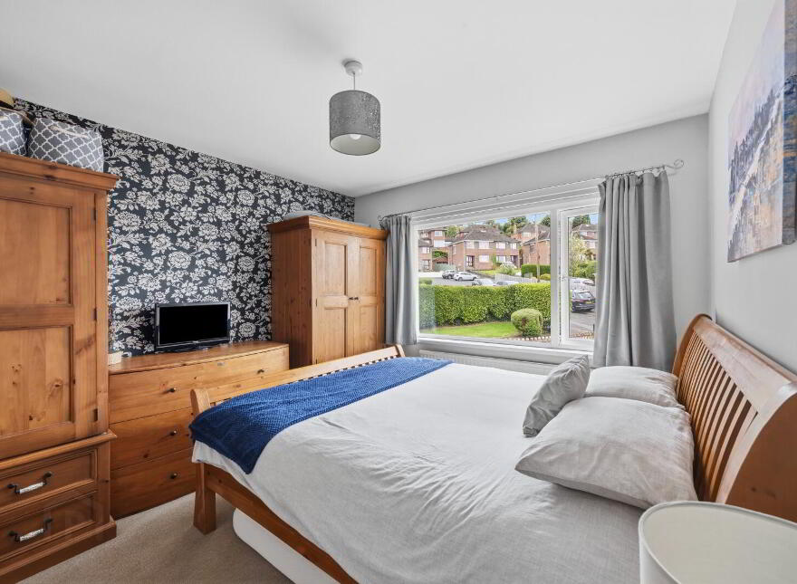 34 Delamont Park, Belfast, BT6 9RJ