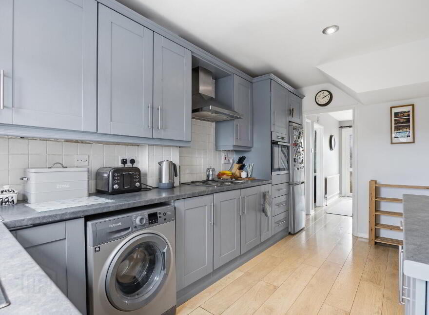 34 Delamont Park, Belfast, BT6 9RJ