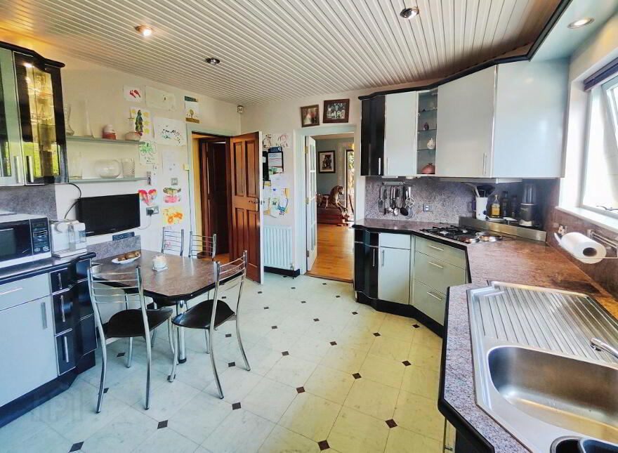110 Mountsandel Road, Coleraine, BT52 1TA