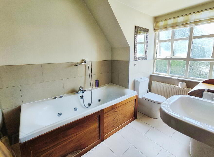 110 Mountsandel Road, Coleraine, BT52 1TA