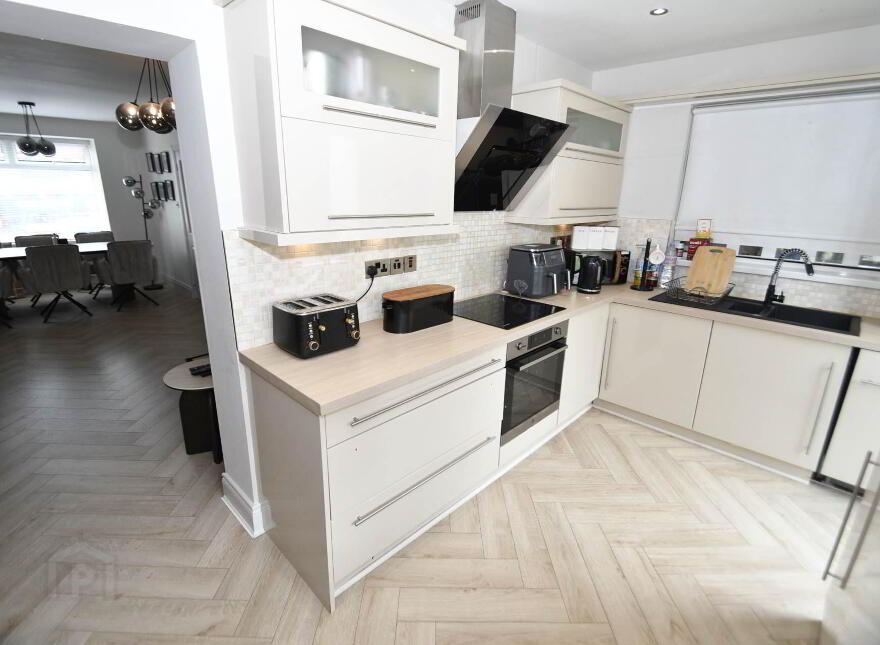 14 Andersonstown Drive, Belfast, BT11 8FW