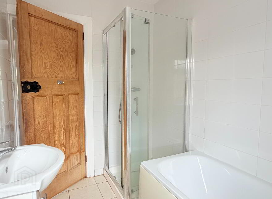 28 Upper Dunmurry Lane, Dunmurry, BT17 0AB
