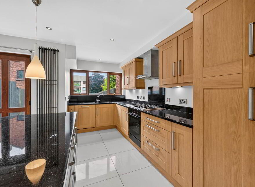 7 Upper Malone Close, Belfast, BT9 6LZ