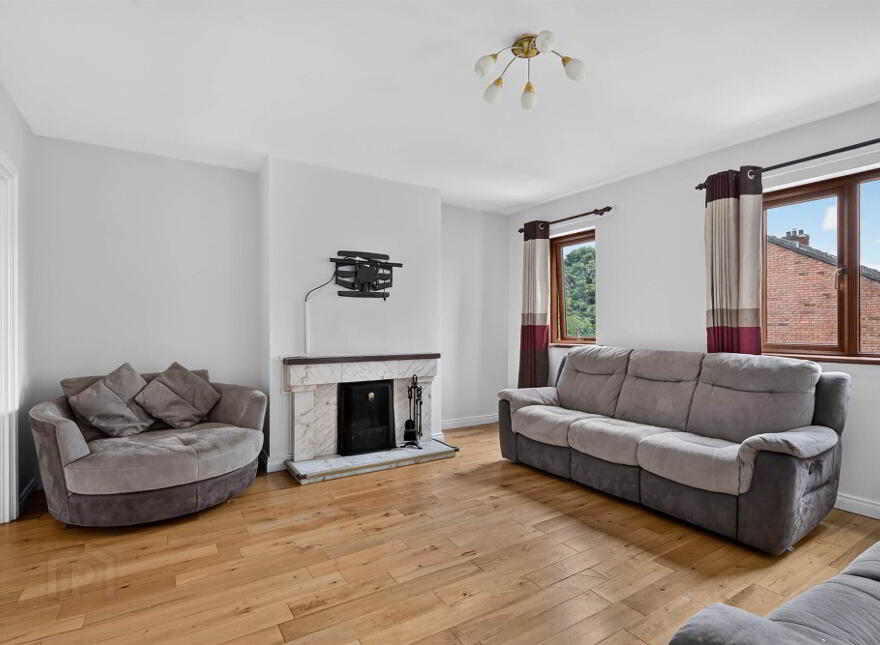 7 Upper Malone Close, Belfast, BT9 6LZ