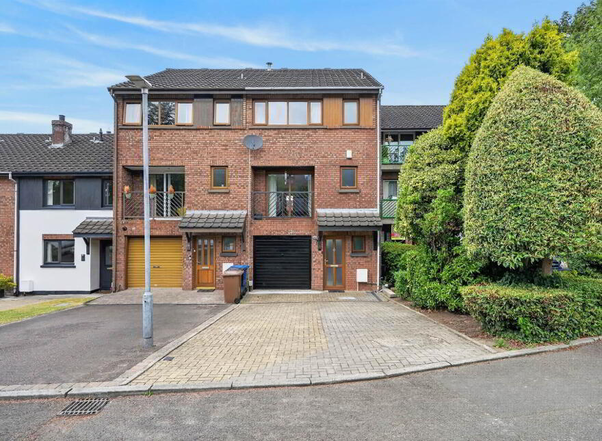 7 Upper Malone Close, Belfast, BT9 6LZ