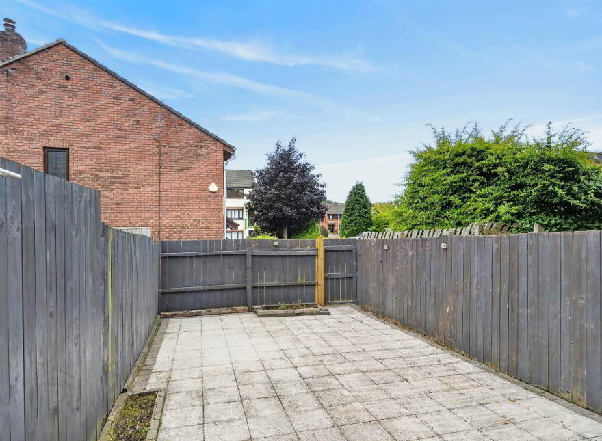 7 Upper Malone Close, Belfast, BT9 6LZ