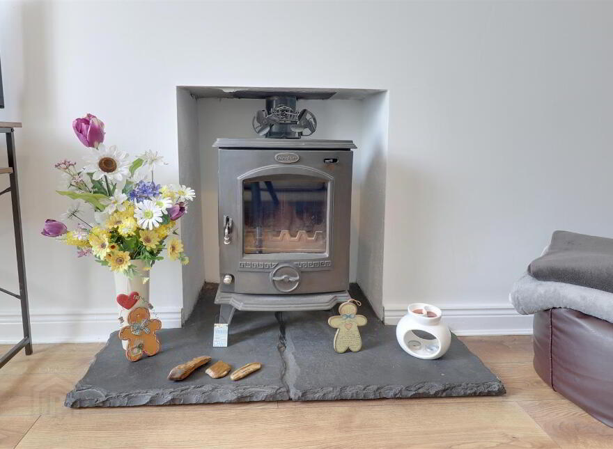 45 High Street, Ballyhalbert, Newtownards, BT22 1BL