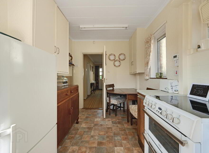 50 Locksley Park, Upper Lisburn Road, Belfast, BT10 0AR
