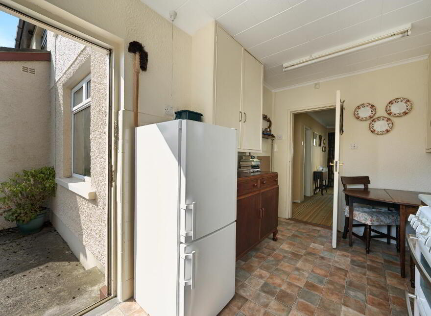 50 Locksley Park, Upper Lisburn Road, Belfast, BT10 0AR