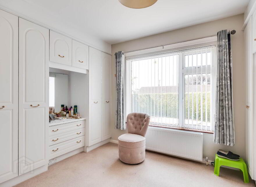 17 Devenish Crescent, Enniskillen, BT74 4RB