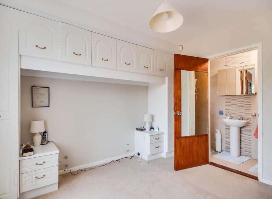 17 Devenish Crescent, Enniskillen, BT74 4RB