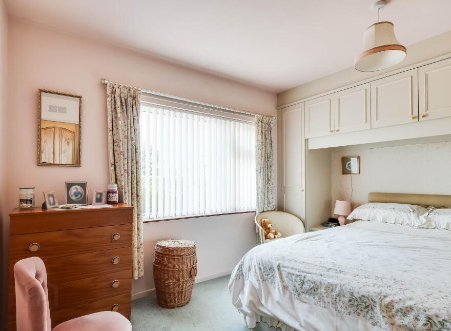 17 Devenish Crescent, Enniskillen, BT74 4RB