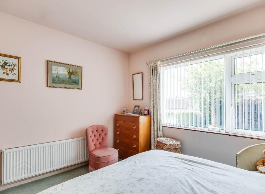 17 Devenish Crescent, Enniskillen, BT74 4RB