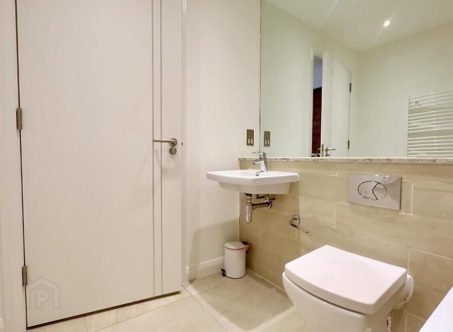 704 Portland, 88 55 Ormeau Road, Belfast, BT7 1FE