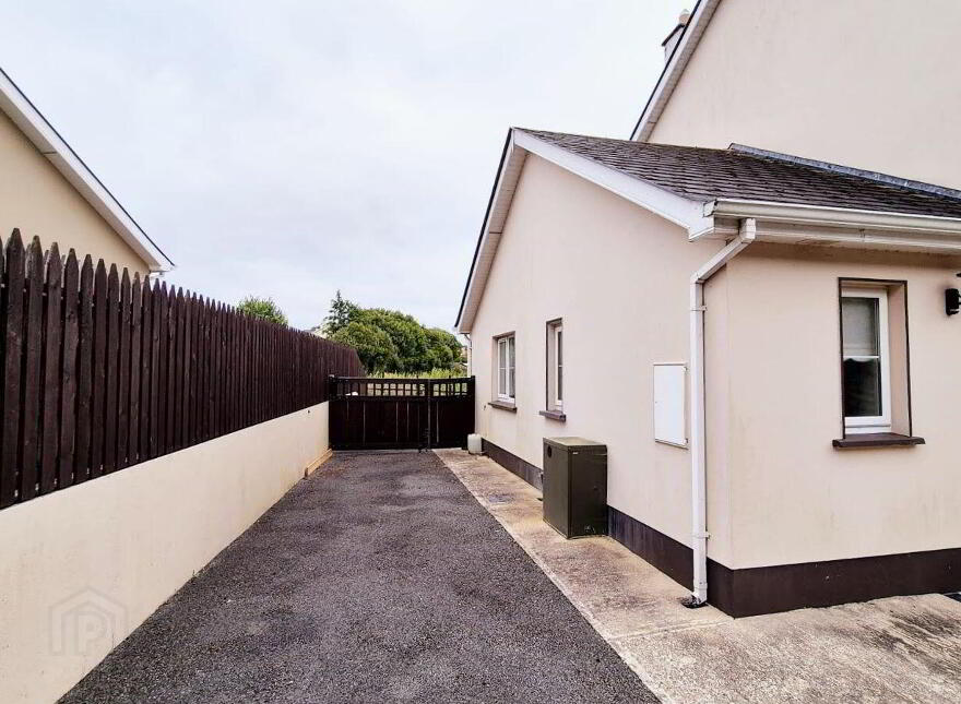 2 Clooneen Park, Manorhamilton, F91A2A3