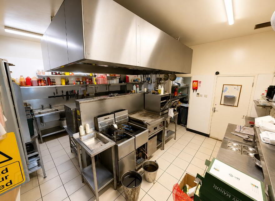 Six To Go, Da Vinci’s Complex, 6 Culmore Road, Cityside, L’derry, BT48 8JB