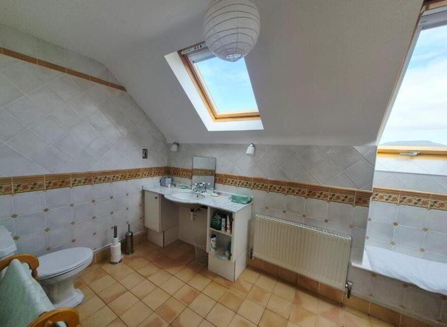 8 Drowes Court, Tullaghan, F91C7W5