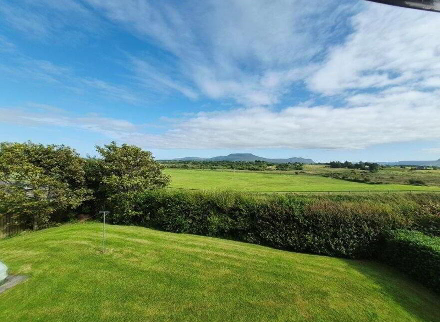 8 Drowes Court, Tullaghan, F91C7W5