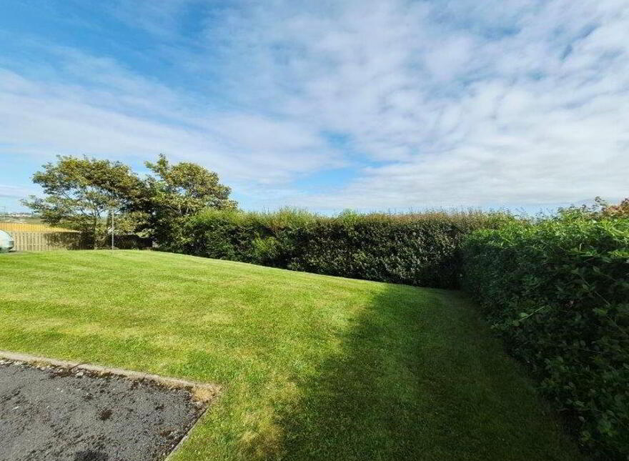 8 Drowes Court, Tullaghan, F91C7W5