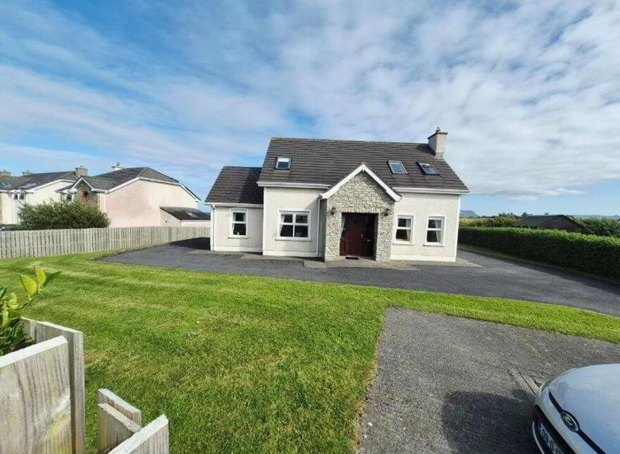 8 Drowes Court, Tullaghan, F91C7W5