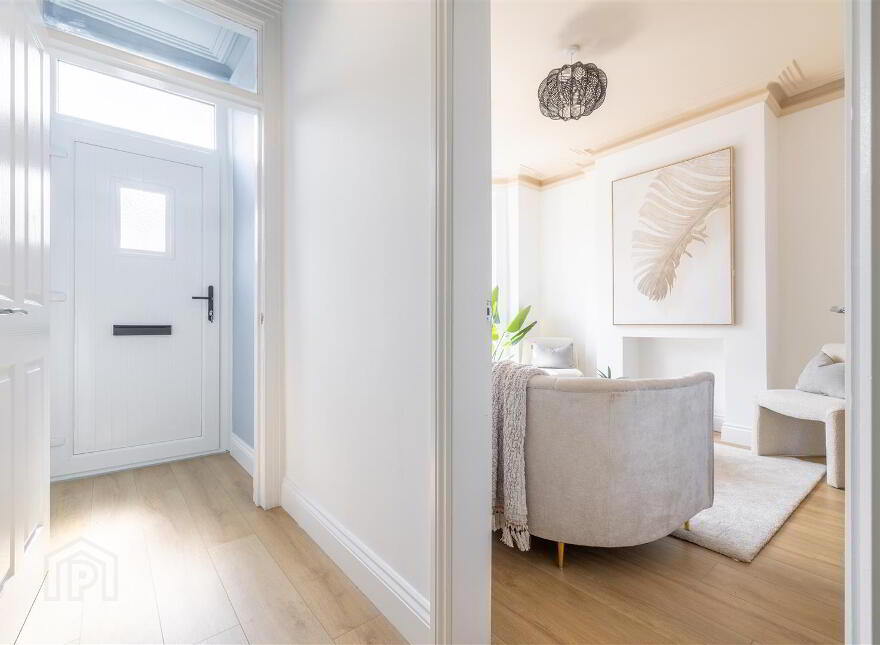 182 Ravenhill Avenue, Belfast, BT6 8LJ
