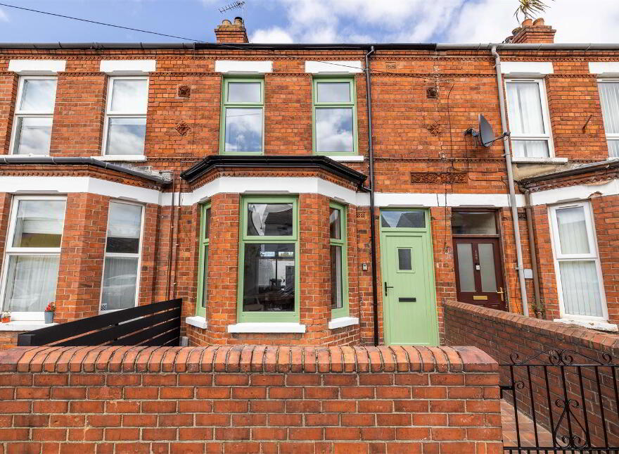 182 Ravenhill Avenue, Belfast, BT6 8LJ