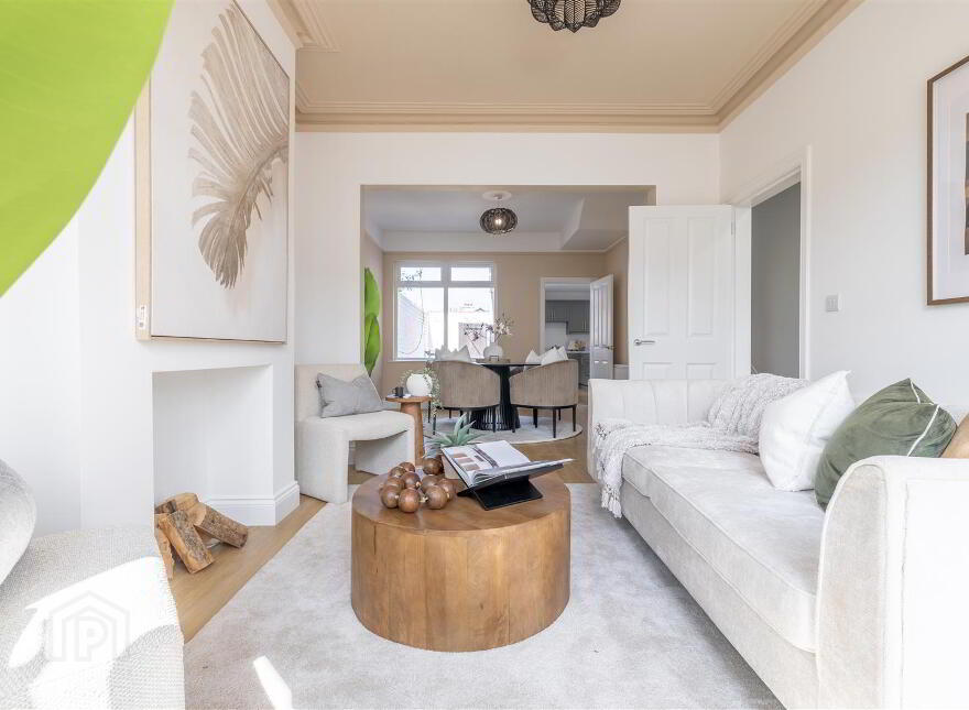 182 Ravenhill Avenue, Belfast, BT6 8LJ