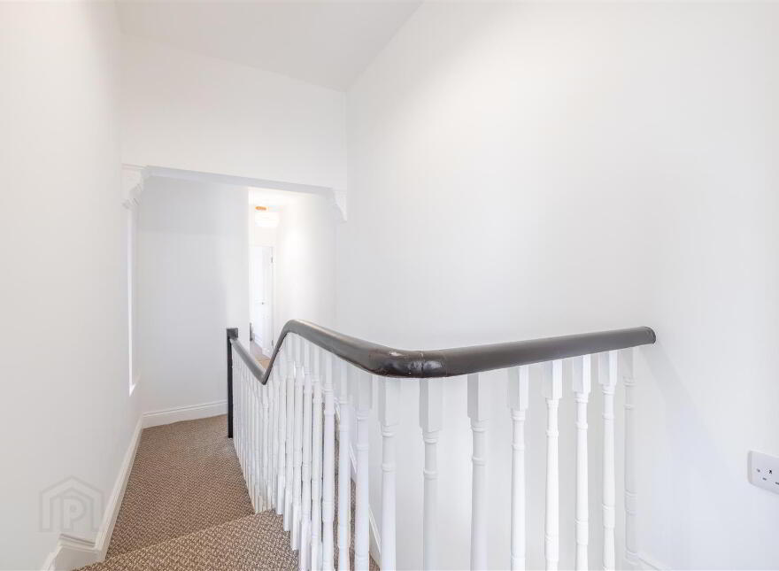 182 Ravenhill Avenue, Belfast, BT6 8LJ