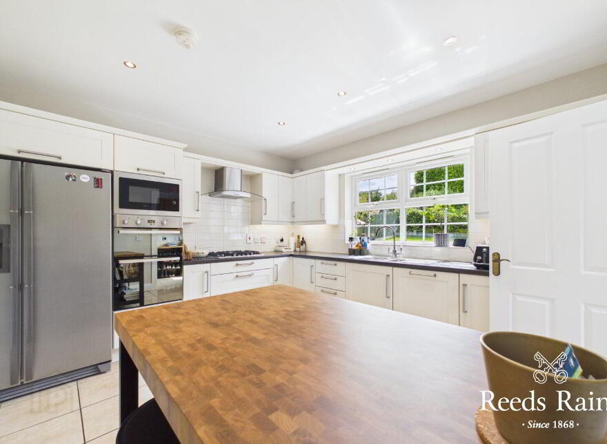 11 Royal Hill, Maze, Lisburn, BT27 5UW