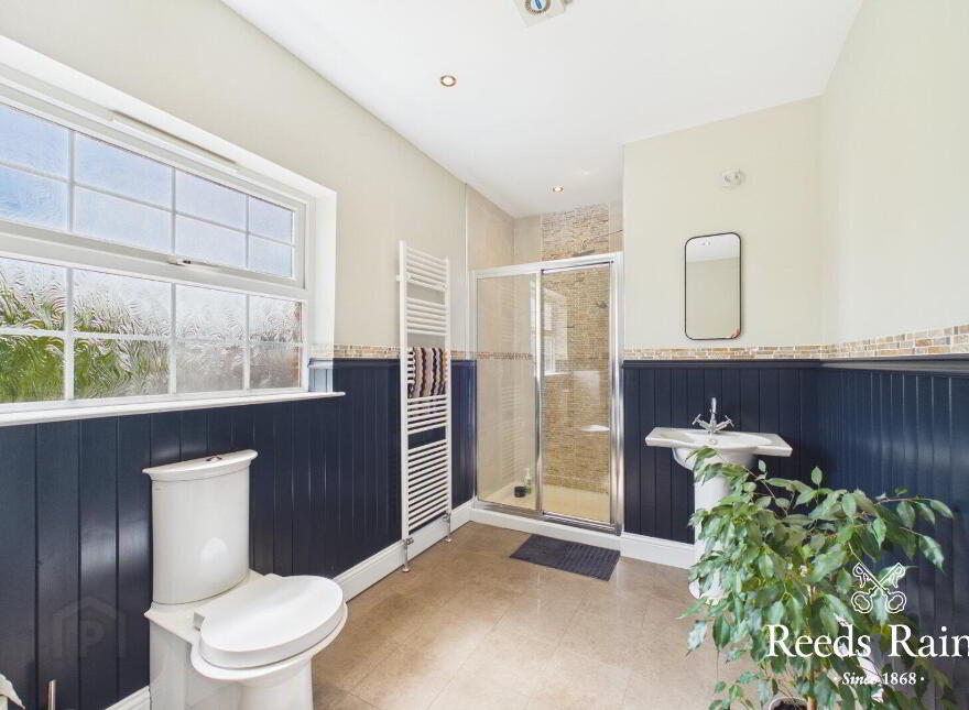 11 Royal Hill, Maze, Lisburn, BT27 5UW