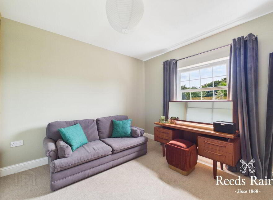 11 Royal Hill, Maze, Lisburn, BT27 5UW