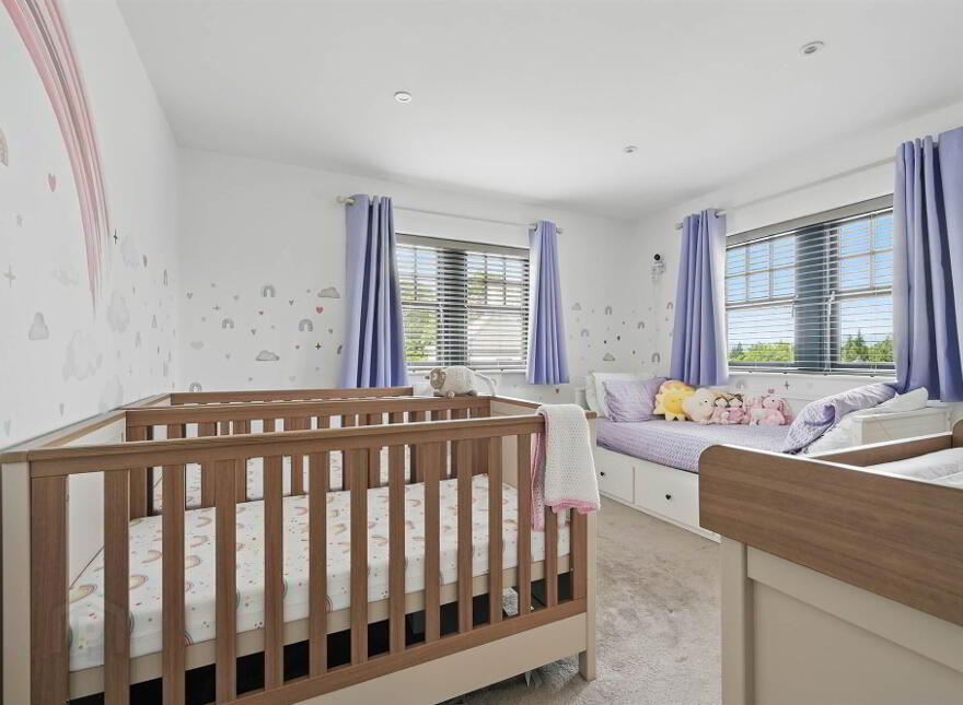 25 Lady Ishbel Avenue, Belvoir Park, Belfast, BT8 8FR
