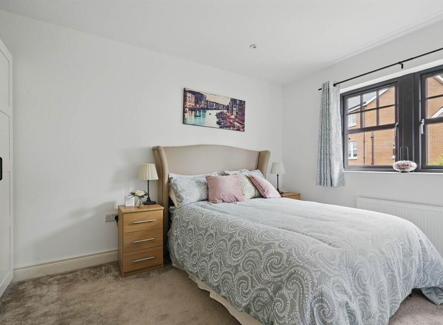 25 Lady Ishbel Avenue, Belvoir Park, Belfast, BT8 8FR