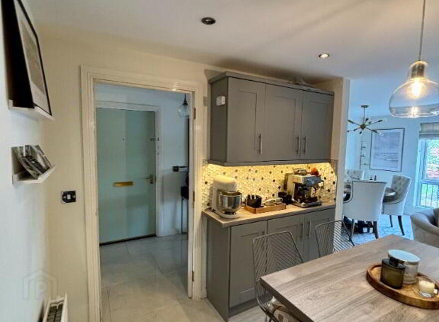 Apt 3, 32 St Annes Road, Belfast, BT10 0PQ