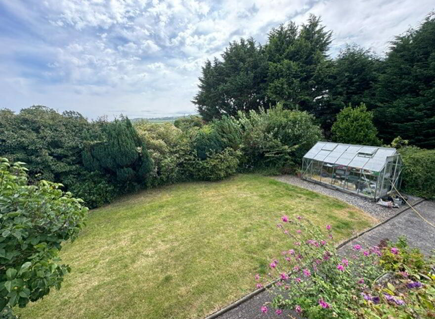 Glen-Carn, 9 Island Road Lower, Ballycarry, BT38 9HB