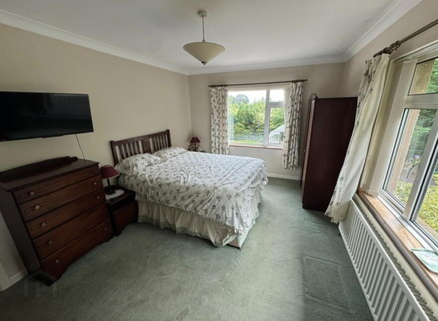 Glen-Carn, 9 Island Road Lower, Ballycarry, BT38 9HB