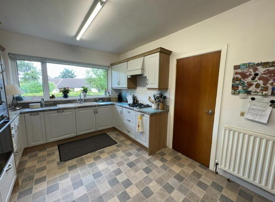 Glen-Carn, 9 Island Road Lower, Ballycarry, BT38 9HB