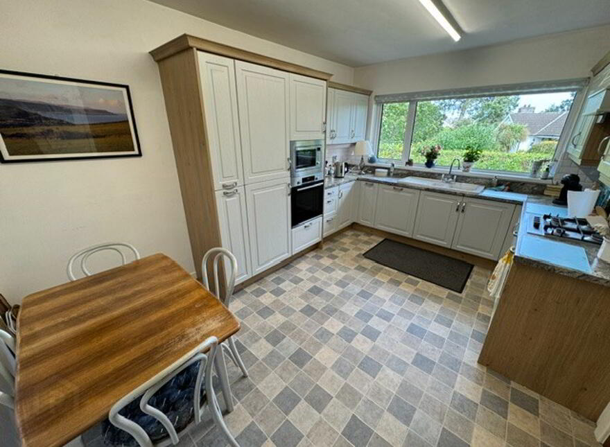 Glen-Carn, 9 Island Road Lower, Ballycarry, BT38 9HB