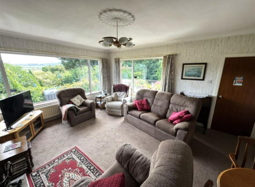 Glen-Carn, 9 Island Road Lower, Ballycarry, BT38 9HB