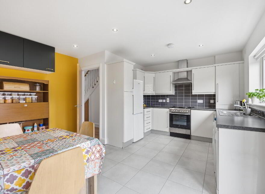 5 Victoria Close, Belfast, BT4 1PF