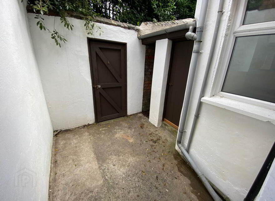 208 Donegall Avenue, Belfast, BT12 6LY